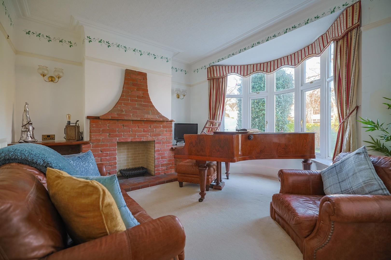 Mayals Road, Mayals, Swansea, SA3 5HE